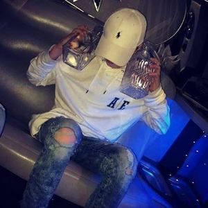 Meet your Posher, Connor